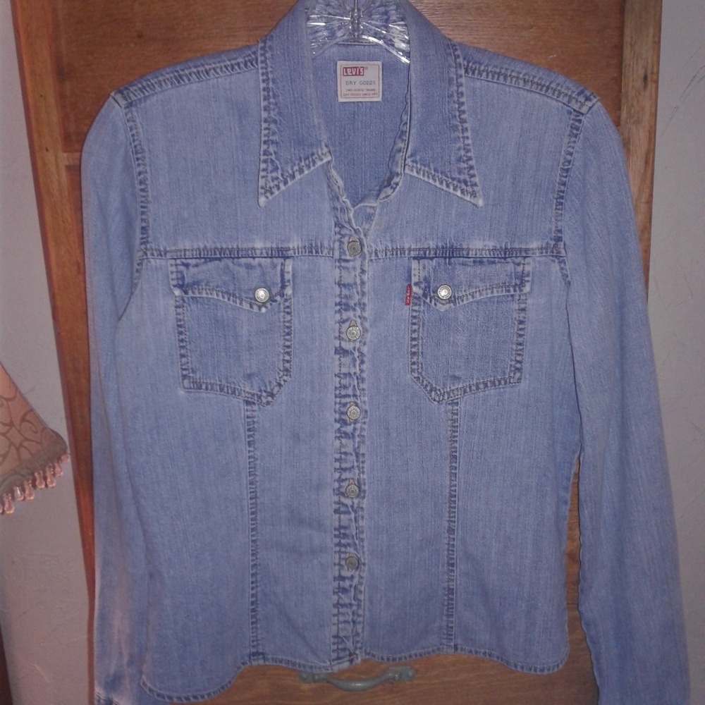 VINTAGE LEVI'S DRY GOODS DENIM SHIRT